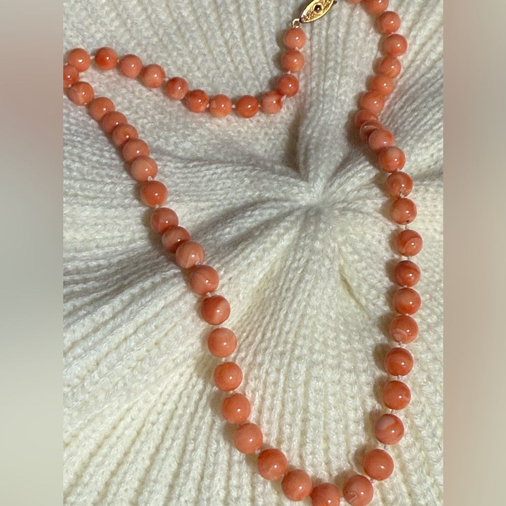 18 inch Strand of natural Coral 🪸 Beads